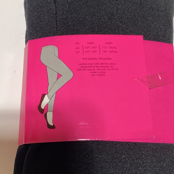 Betsy Johnson fleece lined leggings size s/m - Picture 4 of 4